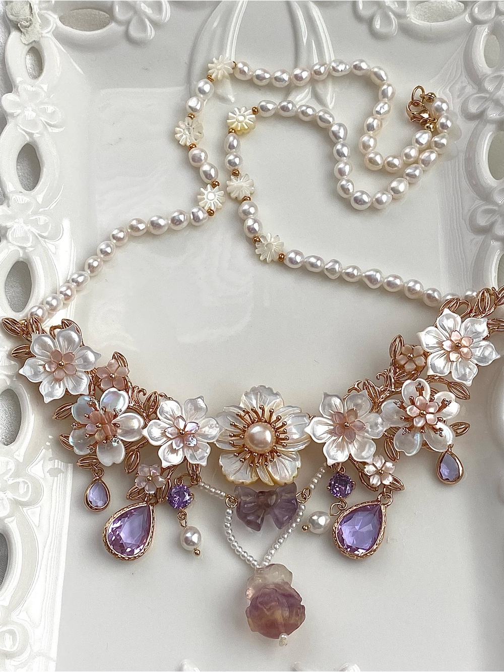 N325-Handmade Multi Mother Of Pearl Flowers,Freshwater Pearl & Fluorite Necklace